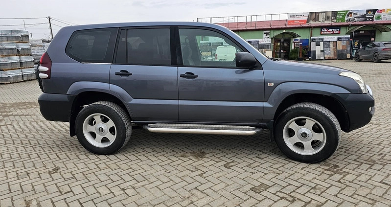 Toyota Land Cruiser cena 59000 przebieg: 288351, rok produkcji 2006 z Zawichost małe 121